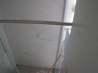 voyeurcam-casa-salsa-bathroom-9