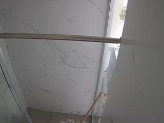 voyeurcam-casa-salsa-bathroom-9