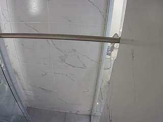 voyeurcam-casa-salsa-bathroom-9