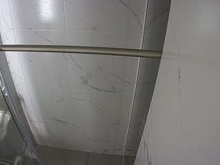 voyeurcam-casa-salsa-bathroom-9