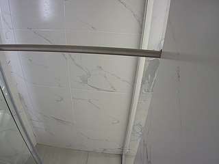 voyeurcam-casa-salsa-bathroom-9