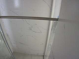 voyeurcam-casa-salsa-bathroom-9