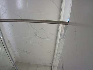 voyeurcam-casa-salsa-bathroom-9