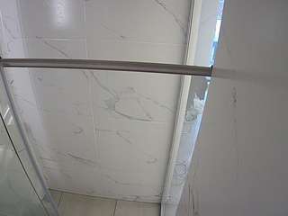 voyeurcam-casa-salsa-bathroom-9