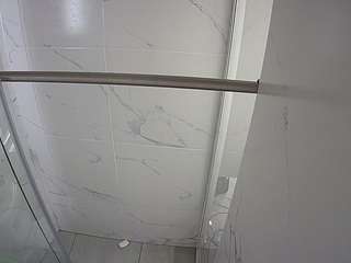 voyeurcam-casa-salsa-bathroom-9