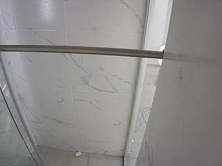 voyeurcam-casa-salsa-bathroom-9