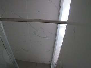 voyeurcam-casa-salsa-bathroom-9