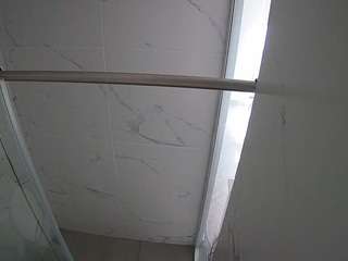 voyeurcam-casa-salsa-bathroom-9