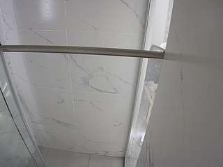 voyeurcam-casa-salsa-bathroom-9