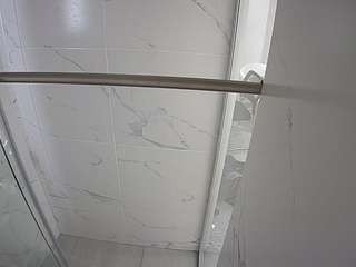 voyeurcam-casa-salsa-bathroom-9