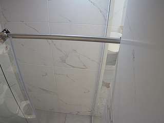 voyeurcam-casa-salsa-bathroom-9