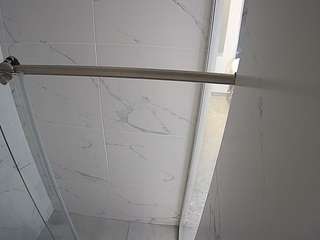 voyeurcam-casa-salsa-bathroom-9