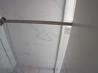 voyeurcam-casa-salsa-bathroom-9