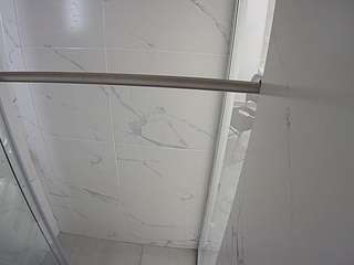 voyeurcam-casa-salsa-bathroom-9