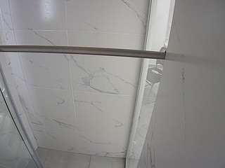 voyeurcam-casa-salsa-bathroom-9