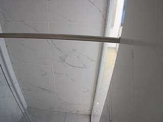 voyeurcam-casa-salsa-bathroom-9