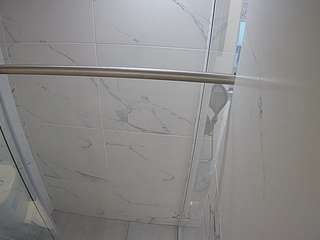 voyeurcam-casa-salsa-bathroom-9