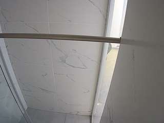 voyeurcam-casa-salsa-bathroom-9