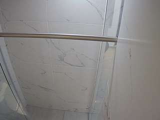 voyeurcam-casa-salsa-bathroom-9