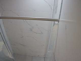 voyeurcam-casa-salsa-bathroom-9
