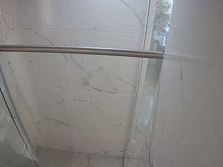 voyeurcam-casa-salsa-bathroom-9