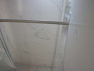 voyeurcam-casa-salsa-bathroom-9