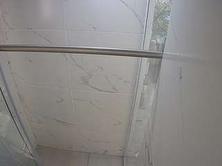 voyeurcam-casa-salsa-bathroom-9