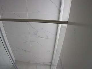 voyeurcam-casa-salsa-bathroom-9