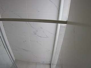 voyeurcam-casa-salsa-bathroom-9