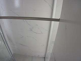 voyeurcam-casa-salsa-bathroom-9