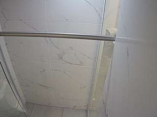 voyeurcam-casa-salsa-bathroom-9