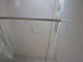 voyeurcam-casa-salsa-bathroom-9