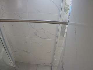 voyeurcam-casa-salsa-bathroom-9