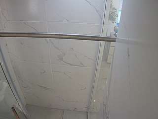 voyeurcam-casa-salsa-bathroom-9
