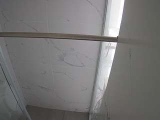 voyeurcam-casa-salsa-bathroom-9