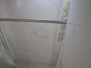 voyeurcam-casa-salsa-bathroom-9