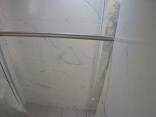 Ce modèle est en direct maintenant. voyeurcam-casa-salsa-bathroom-9