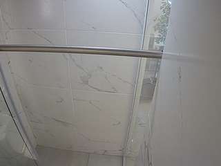 Model ini sedang live sekarang. voyeurcam-casa-salsa-bathroom-9