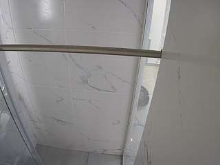 यह मॉडल अभी लाइव है. voyeurcam-casa-salsa-bathroom-9