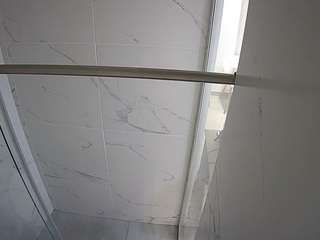 voyeurcam-casa-salsa-bathroom-9