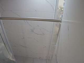 voyeurcam-casa-salsa-bathroom-9