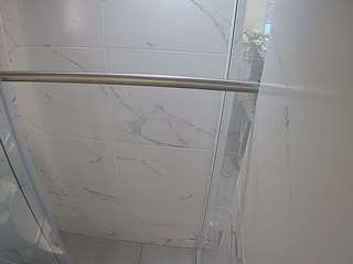 voyeurcam-casa-salsa-bathroom-9