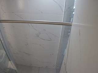 voyeurcam-casa-salsa-bathroom-9