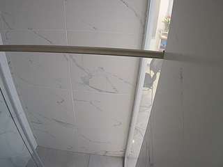 voyeurcam-casa-salsa-bathroom-9