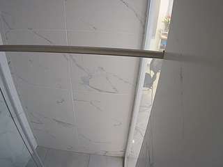 voyeurcam-casa-salsa-bathroom-9