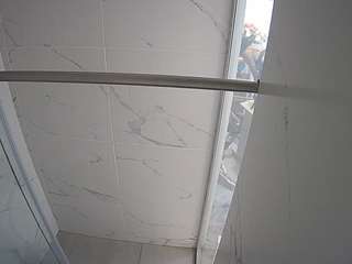 voyeurcam-casa-salsa-bathroom-9