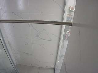 voyeurcam-casa-salsa-bathroom-9