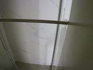 voyeurcam-casa-salsa-bathroom-9