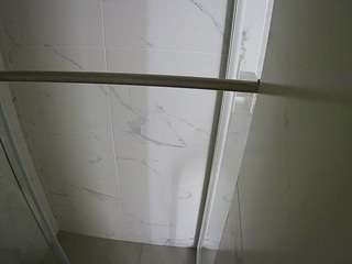 voyeurcam-casa-salsa-bathroom-9