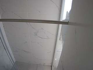 voyeurcam-casa-salsa-bathroom-9